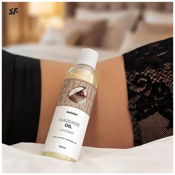 Satisfyer - erotikus masszázsolaj kókusz illattal (250 ml)
