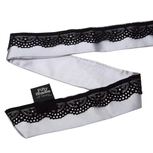 A szürke ötven árnyalata - bimbócsipesz nyakörvvel (ezüst)