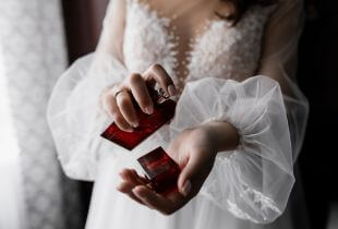 A feromonos parfüm az egyik legtutibb szerelmi vágykeltő + egyéb kiegészítők