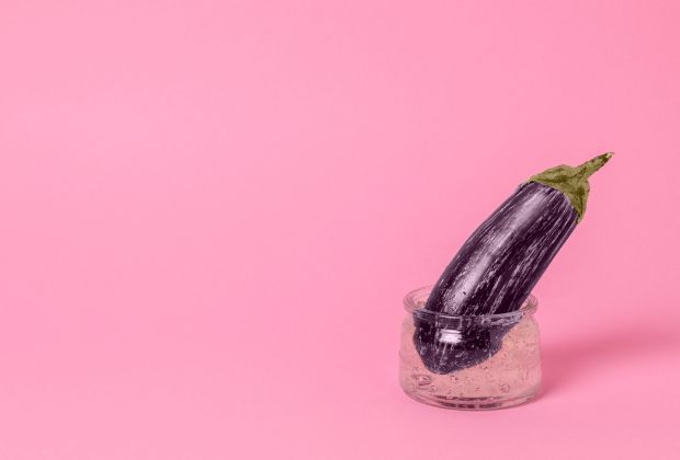 Már csak az érzés miatt sem mindegy: mik az üveg dildó előnyei?